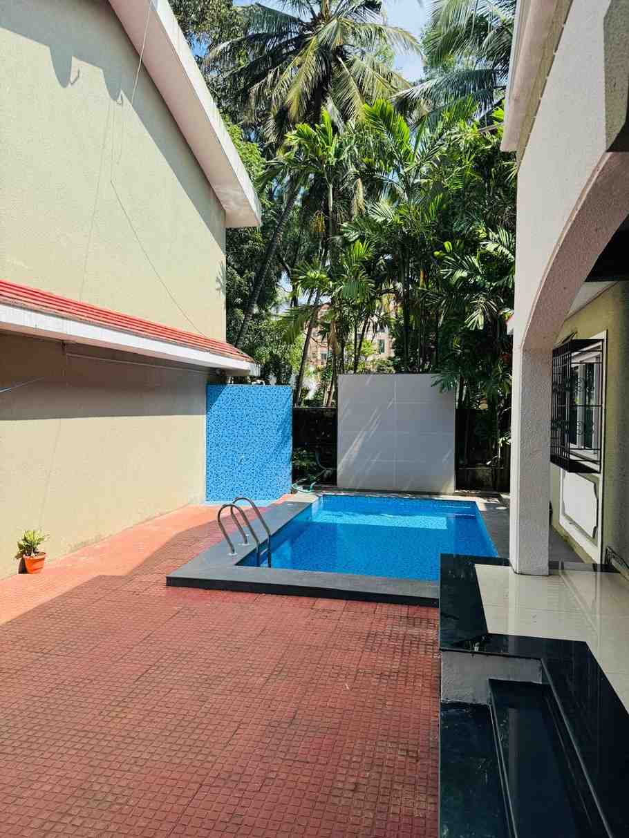 Mosaic_Stays_Goa_Arpora_6bhk_VillaPool2